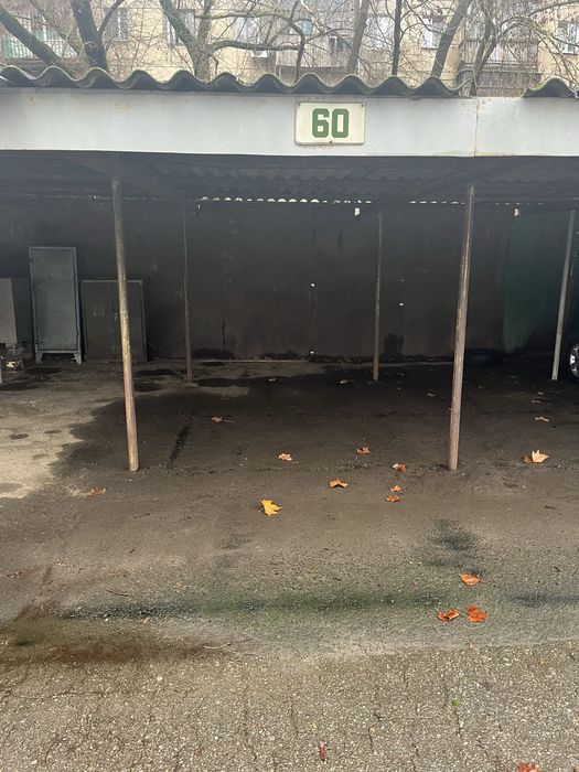 Сдам крытое место на стоянке