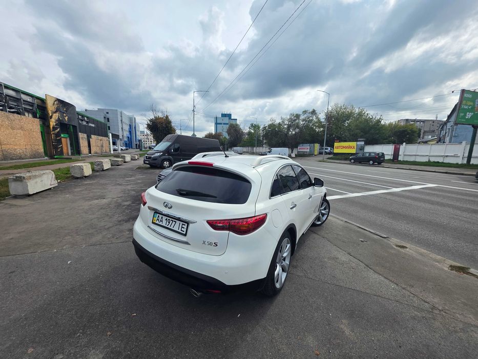 Infiniti fx50s 2009