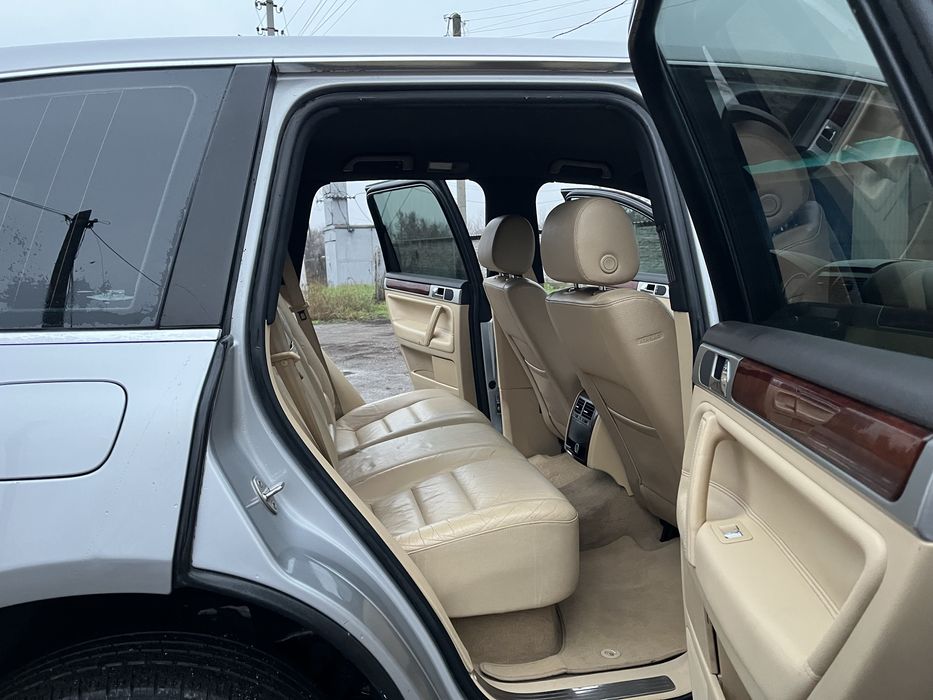 Volkswagen Touareg 2006 3.0 TDI Офіційний