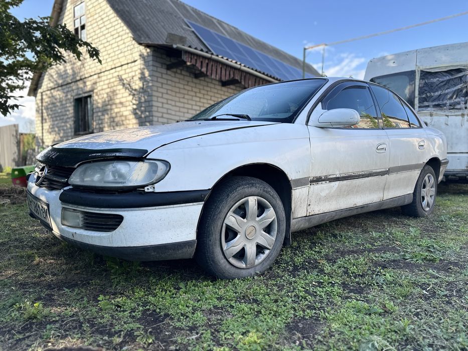 Продам Opel Omega B 2л