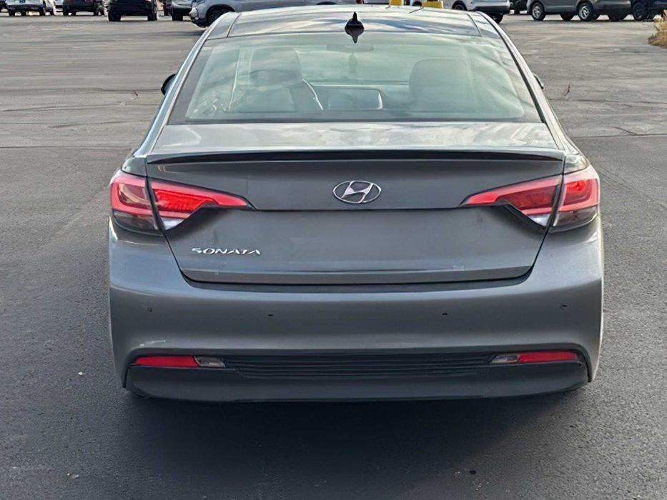 Hyundai Sonata Hybrid Limited      2017