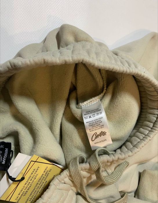 Спортивні штани бежеві Corteiz L