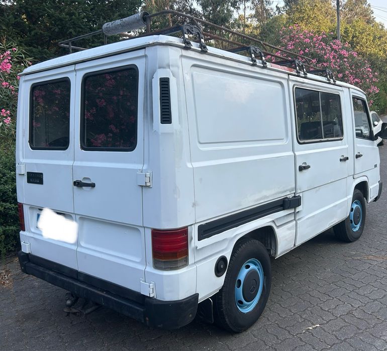 Mercedes 100 d 6 lugares