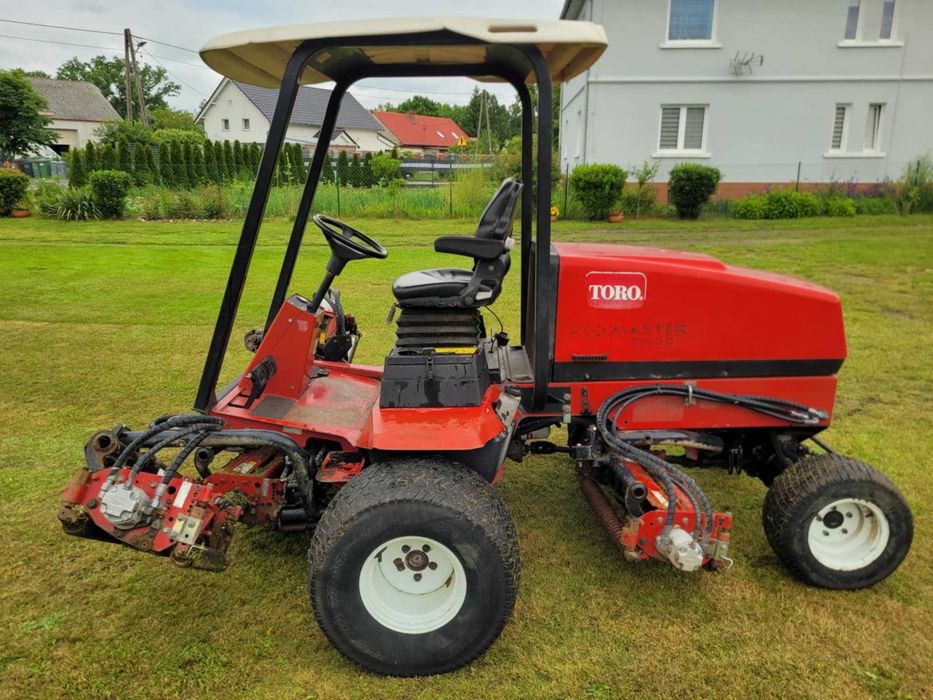 Kosiarka Toro 3250 Wrzecionowa Jacobsen Allett kosiarka Wrzecionowa TORO 5500 wrzecionowa John Deere kosiarka Baroness TORO 5500 szerokosć pracy 250cm