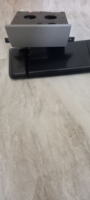 Пепельница   с  подстаканниками      на    Т 5