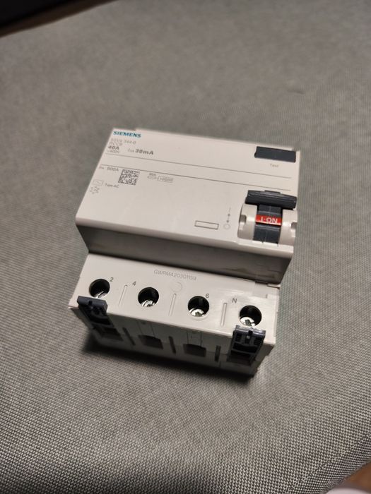 Wyłącznik różnicowoprądowy Siemens