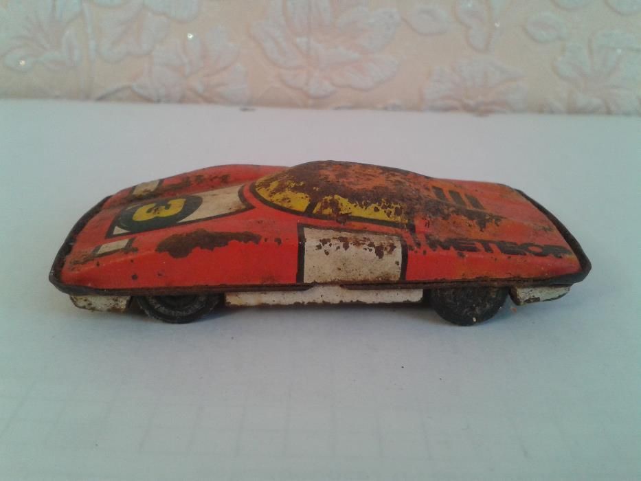 Спортивная игрушечная машина СССР