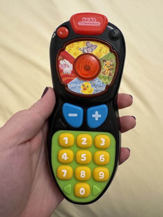 Baby PIlot dotykowy . Zabawka interaktywna dla malych dzieci