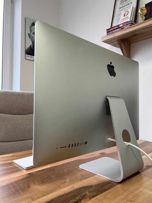 Продам Apple iMac 27" Retina 5K (2017р.)