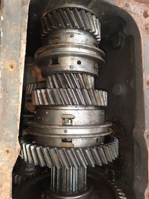 Продам кпп ямз 236