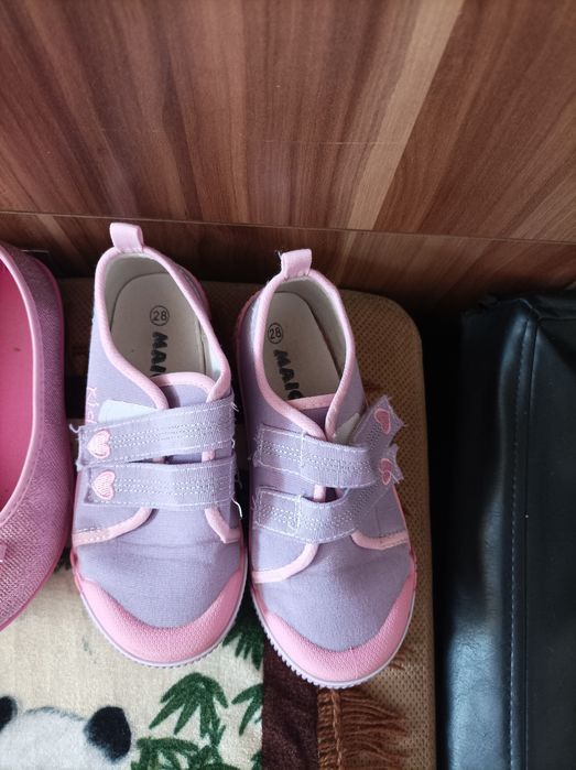Baleriny i kapcie roz 28 dl wk 18cm cena za całość