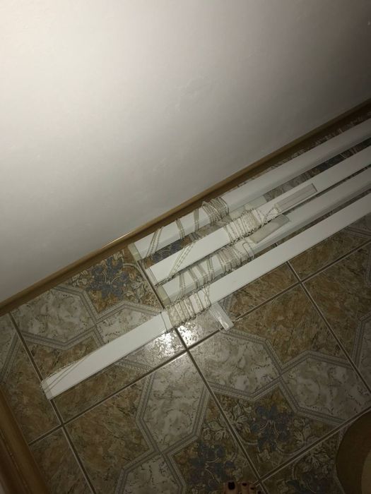 Карниз на жалюзі