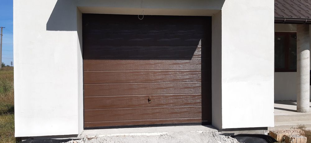 Гаражні двері  “Wisniowski”