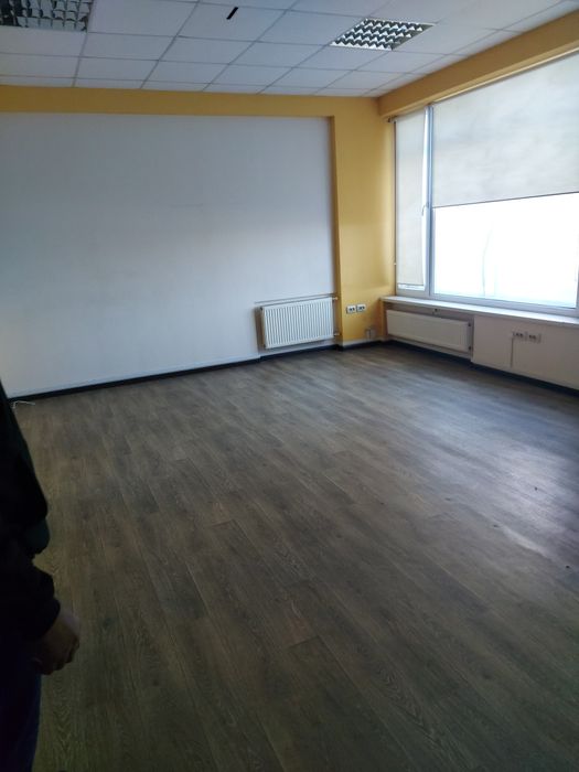 Сдача офисов в центре м. Левада с отоплением