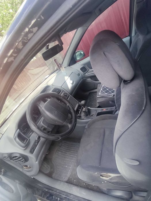Reno Layna 1 Авто