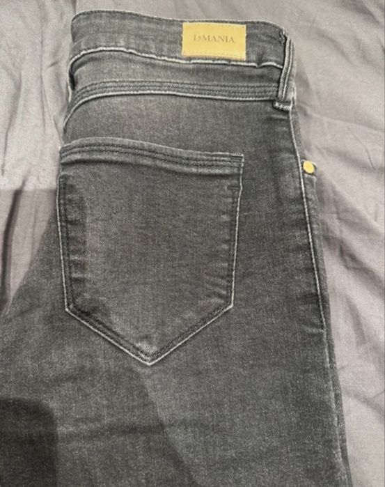 La Mania spodnie jeansy model Kevin
