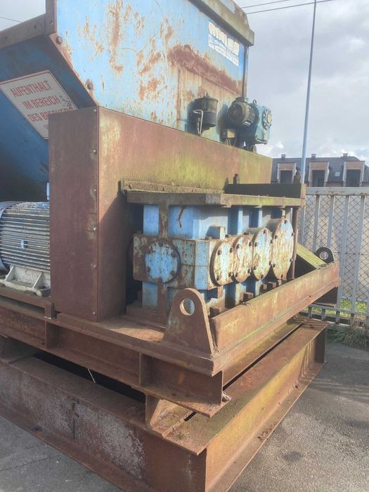 Niszczarka, kruszarka, rozdrabniacz młyn  Maier do odpadów