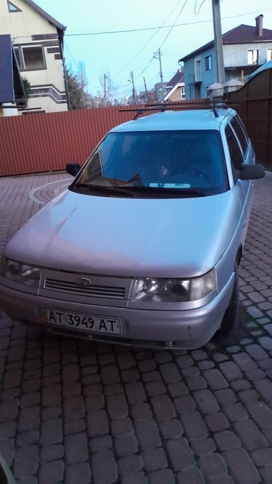 Автомобіль ВАЗ 2111