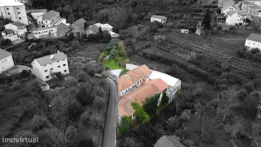 Armazém / Edifício Fabril -  Poldras - Covilhã