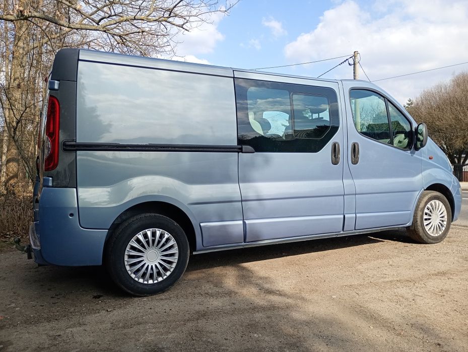 Opel Vivaro # 6 miejsc # super stan