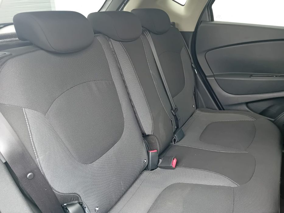 Renault Captur 0.9 tce Exclusive - Nacional  ( pequeno sinistro  )