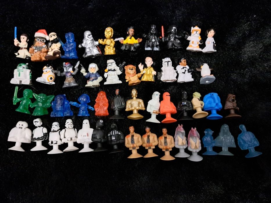 Figurki Star Wars z kalendarza adwentowego i z przyssawka