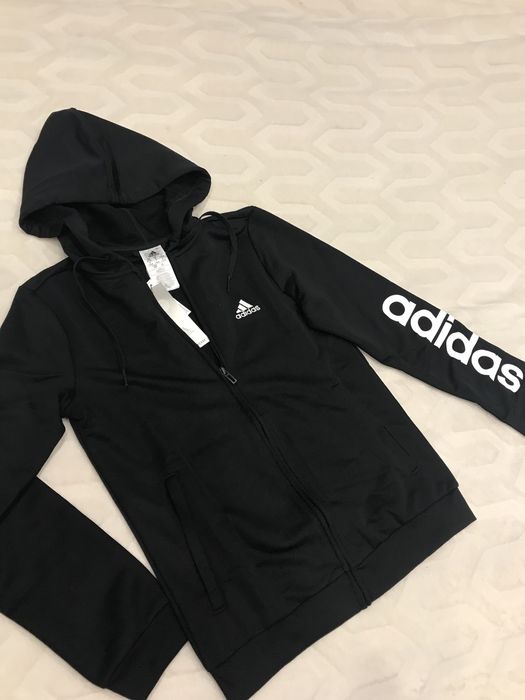Продам женский спортивный костюм ADIDAS