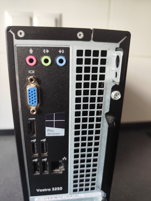 Komputer Dell Vostro 3250