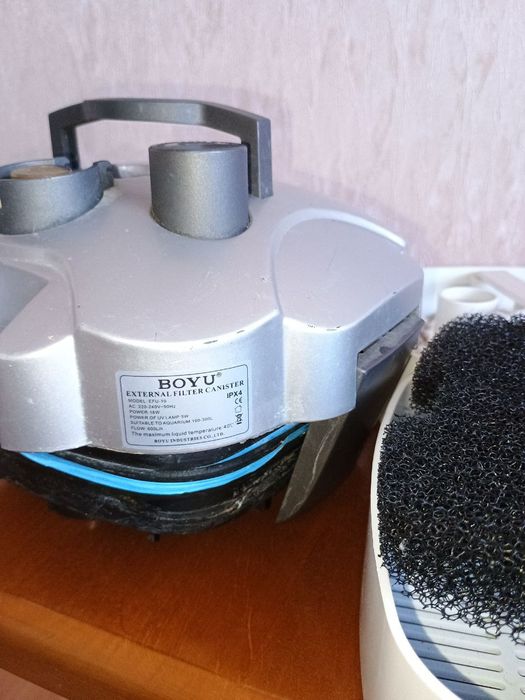 Продам акваріум на  80л