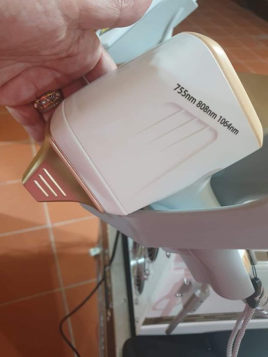 Tratamento profissional de Hifu com equipamento topo de gama