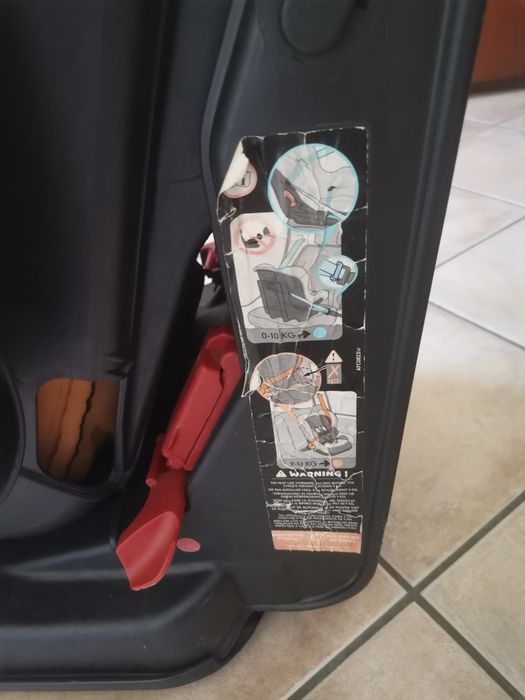Cadeira Auto bebé dos 0 aos 18 kilos usada Marca ZY Safe