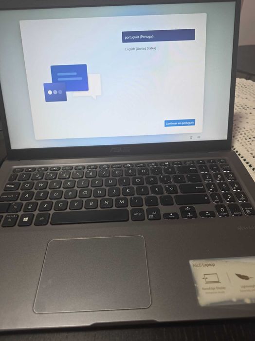 Portátil Asus VivoBook 15 (i3 10.ª Ger / 8GB RAM / 512GB SSD) – Excelente Estado