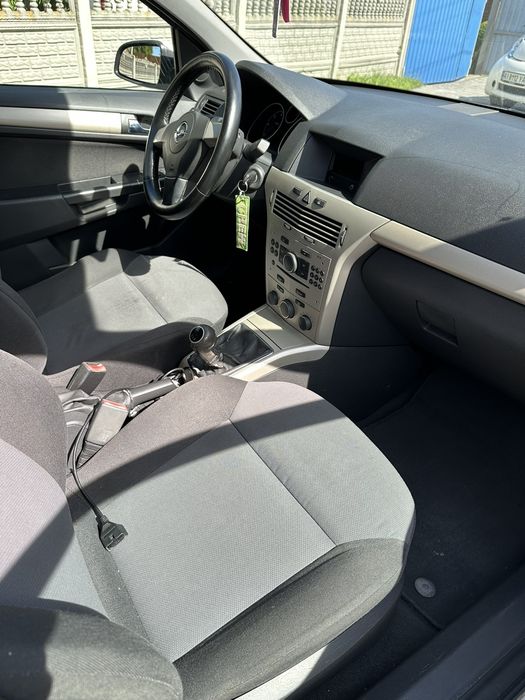 opel astra h універсал