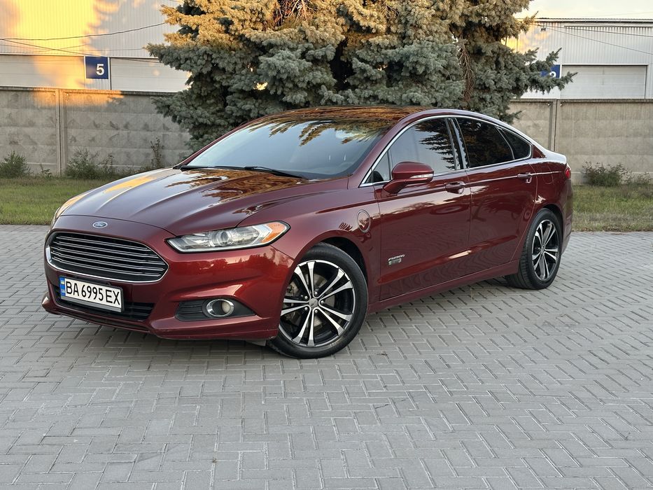 Ford Fusion  Plug-in hybrid