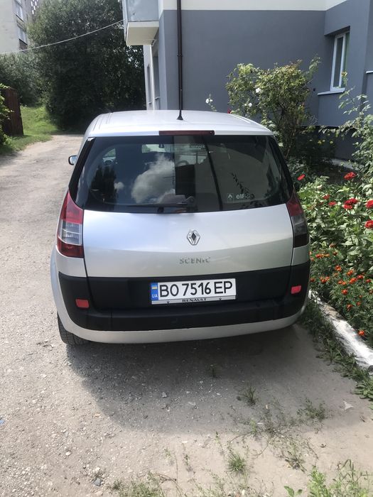 Продається надійний сімейний автомобіль Renault Scenik 2 2005 року.