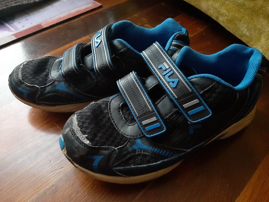Buty FILA - granatowo-czarne - rozm.35 wkł.22cm