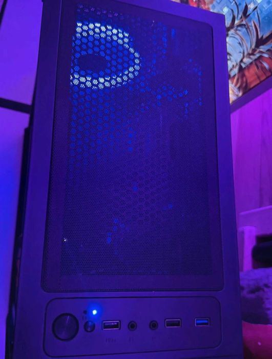 Kompter gamingowy + 2 monitoty [opis]