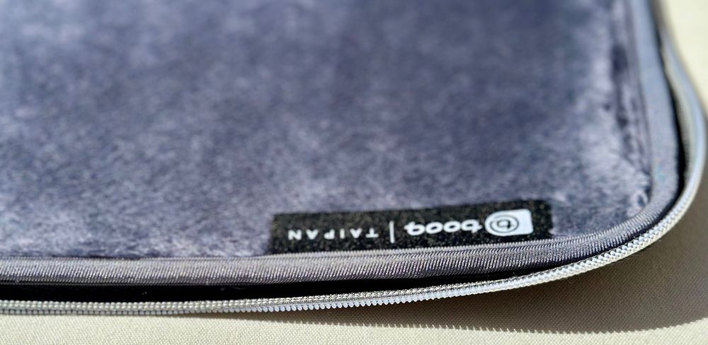 Pokrowiec etui booq na notebooka 14-15"