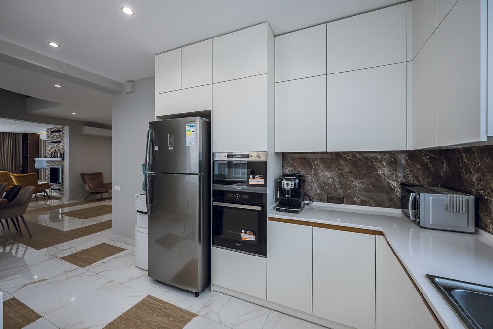 Новий будинок з басейном