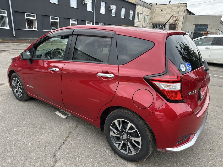 Продам Nissan Note e-power 1.2 гібрид 2016 рік