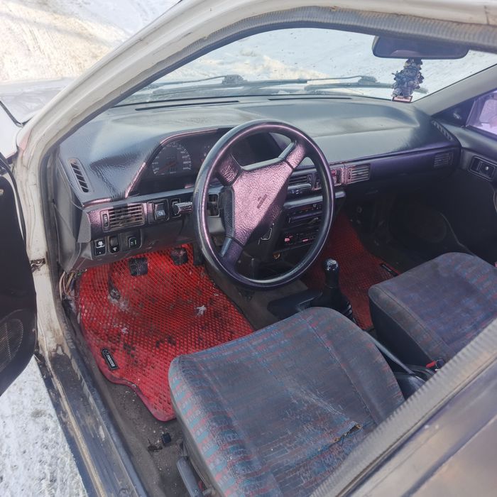 Продам Мазду 323 строчно