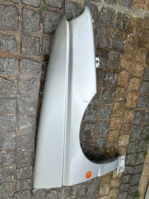 Guarda-Lamas Esquerdo Alfa Romeo 145