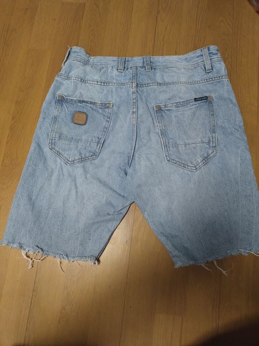 Spodenki jeans damskie Cropp