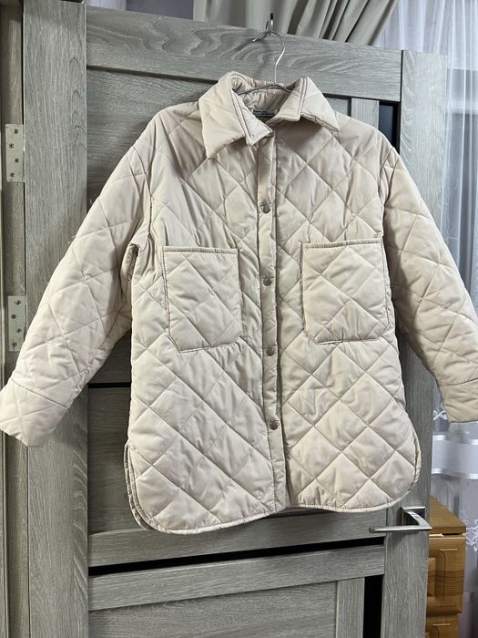 Весняна стьобана куртка