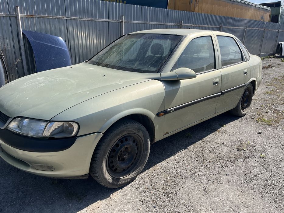 Розбір Опель Opel Vectra 1996р 2.0