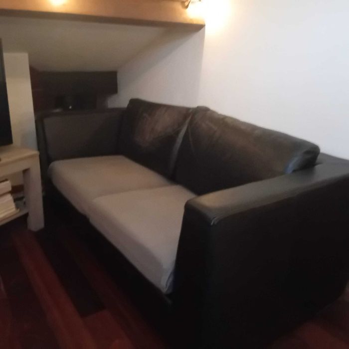 Sofa pele vendo por 20€