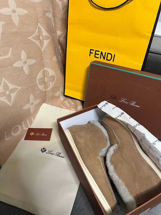 Loro Piana Open Walk Loafers – rozmiar 38, z futrem, kolor beige