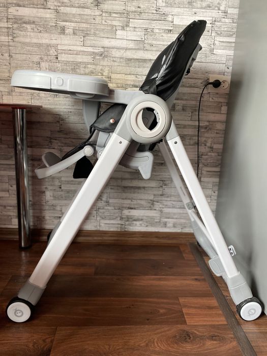 Продам стілець для годування