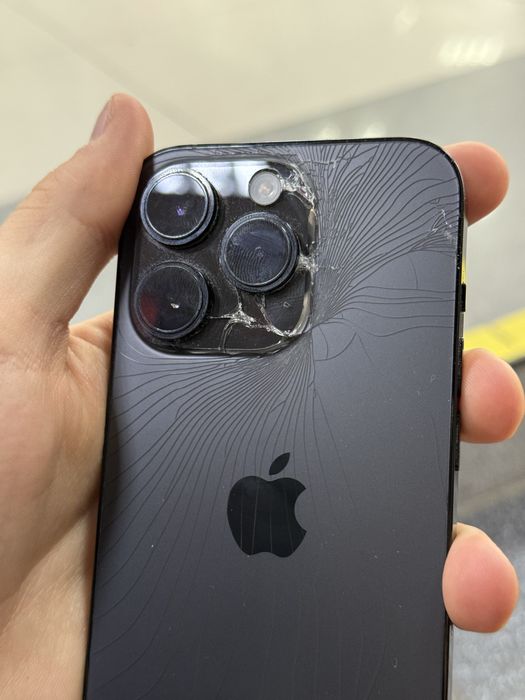 Iphone 14 Pro uszkodzony