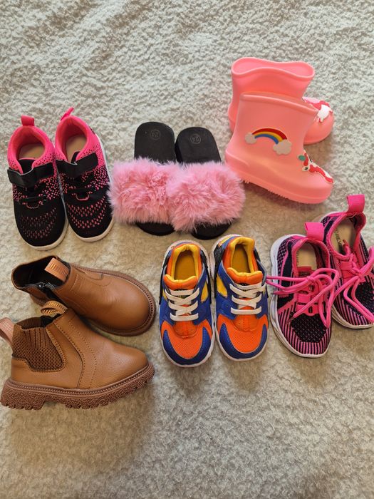 Одяг пакетом 74-86.куртка,шапка на 1 рiк